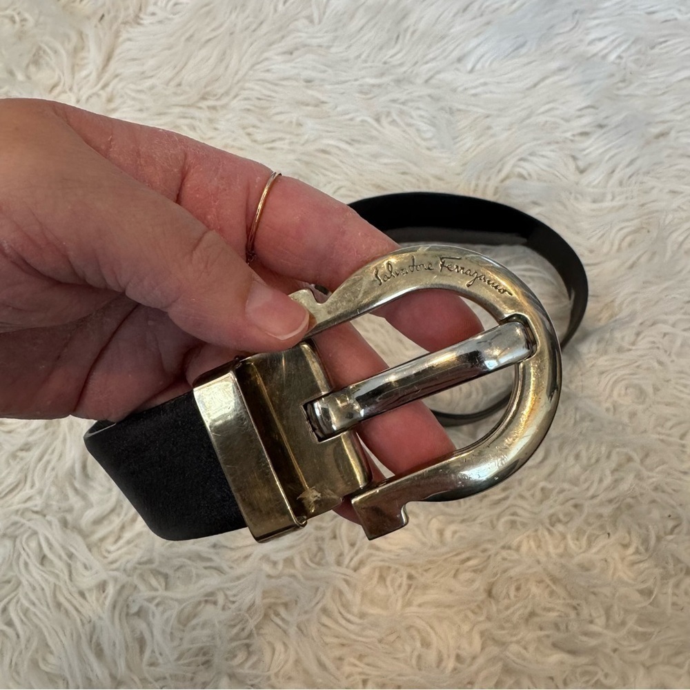 Ferragamo Gancini Belt Made in Italy Leather Distressed Buckle Belt